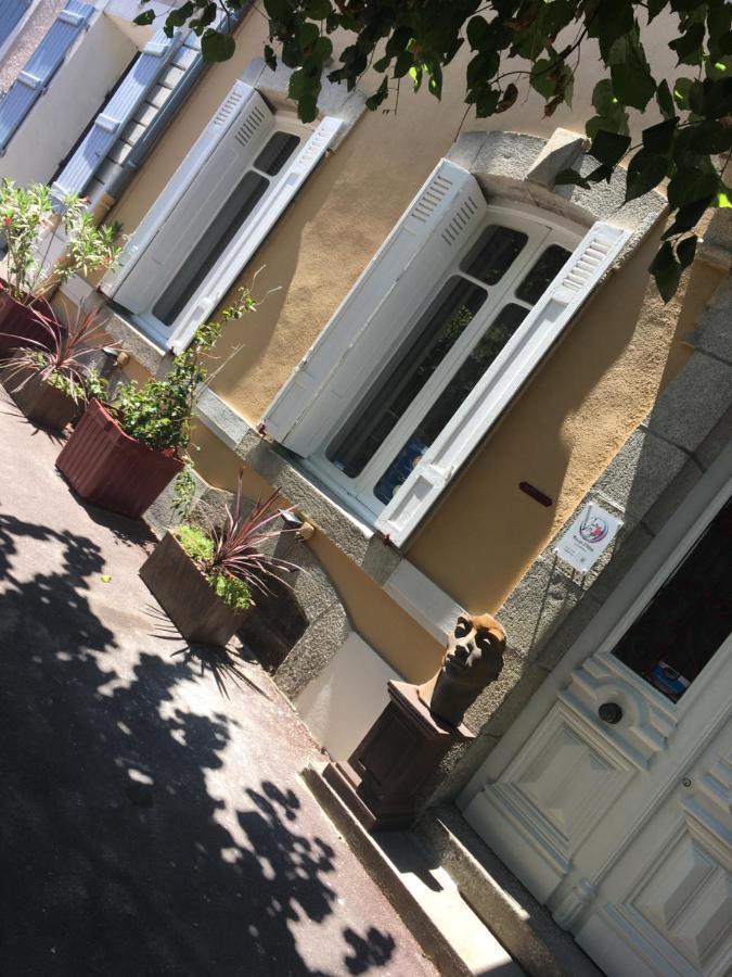 Guesthouse La Villae Mazamet Buitenkant foto